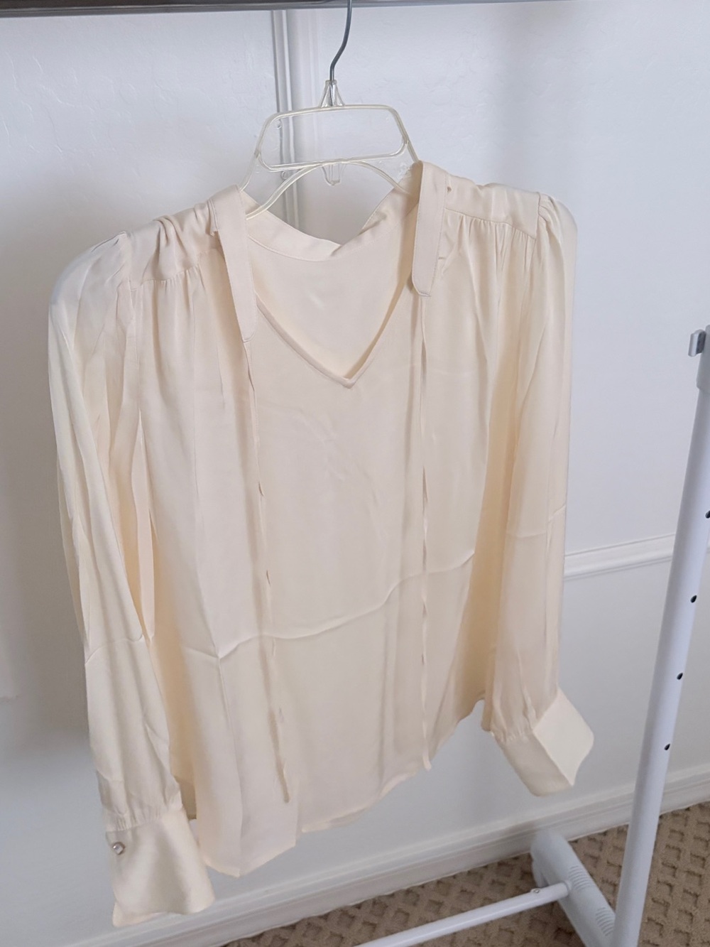 Ivory V-Neck Crystal Button Heavy Silk Blouse - Fits M (6-8)